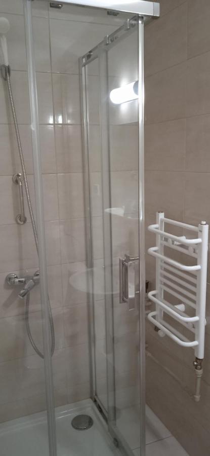 Hotel Krokus Kamienna Gora Ngoại thất bức ảnh