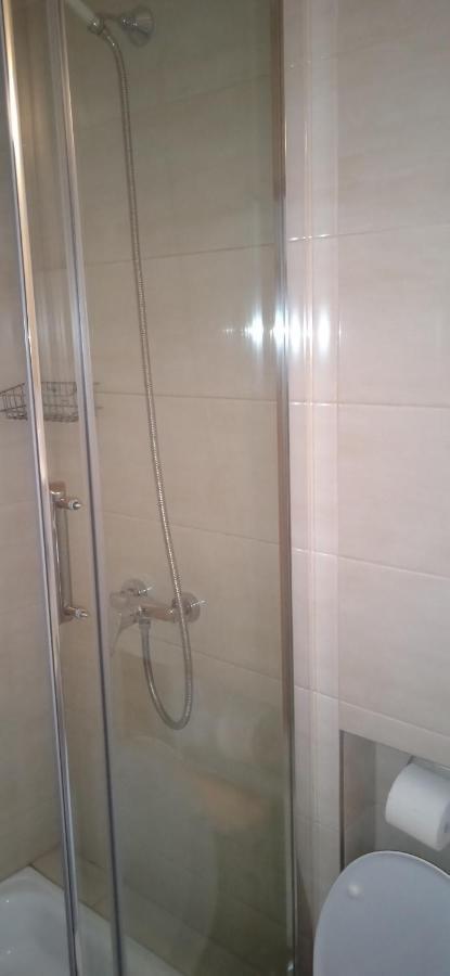 Hotel Krokus Kamienna Gora Ngoại thất bức ảnh