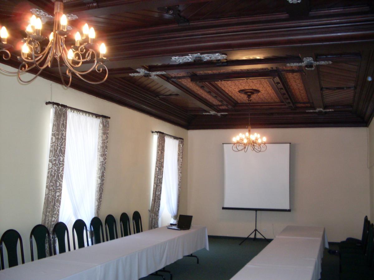 Hotel Krokus Kamienna Gora Ngoại thất bức ảnh